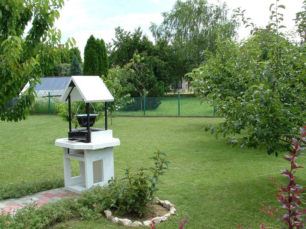 Zsuzsi Vendeghaz Ξενοδοχείο Zalaegerszeg Εξωτερικό φωτογραφία